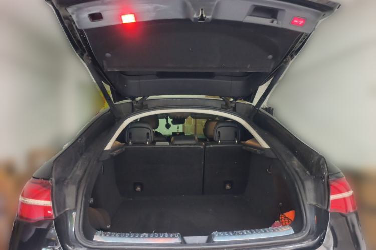 Used Mercedes-Benz GLE 2017 GLE 400 4MATIC Trunk