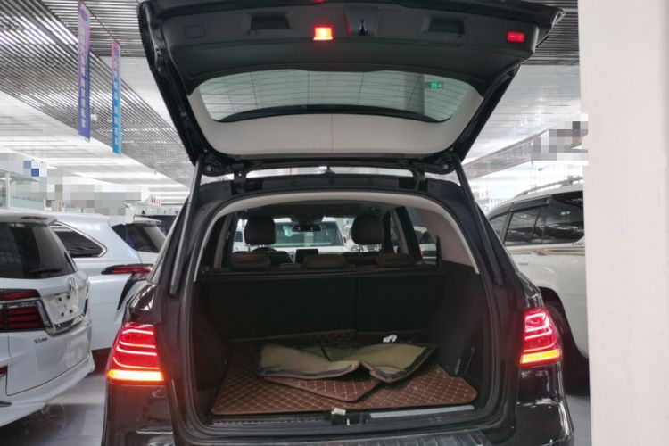 Used Mercedes-Benz GLE 2017 GLE 320 4MATIC Dynamic Model Trunk