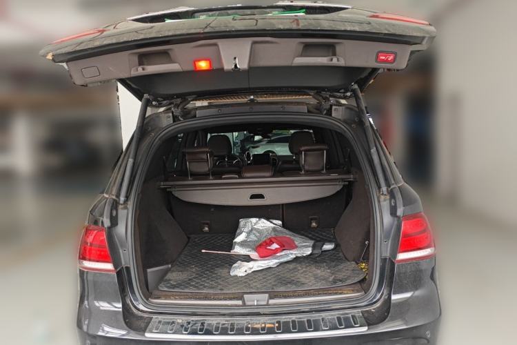Used Mercedes-Benz GLE 2017 GLE 320 4MATIC Dynamic Model Trunk