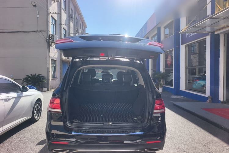Used Mercedes-Benz GLE 2017 GLE 320 4MATIC Dynamic Model Trunk