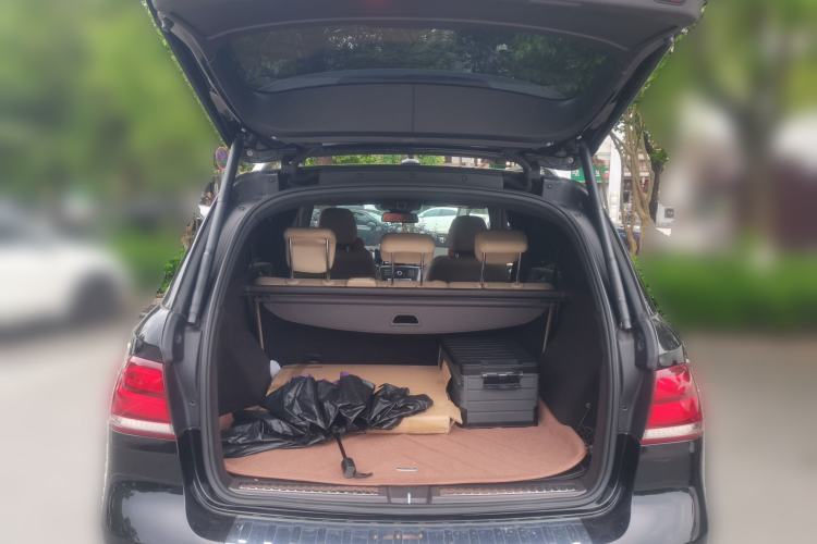 Used Mercedes-Benz GLE 2017 GLE 400 4MATIC Trunk