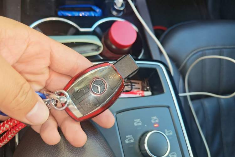 Used Mercedes-Benz GLE 2017 GLE 320 4MATIC Luxury Model Vehicle Key