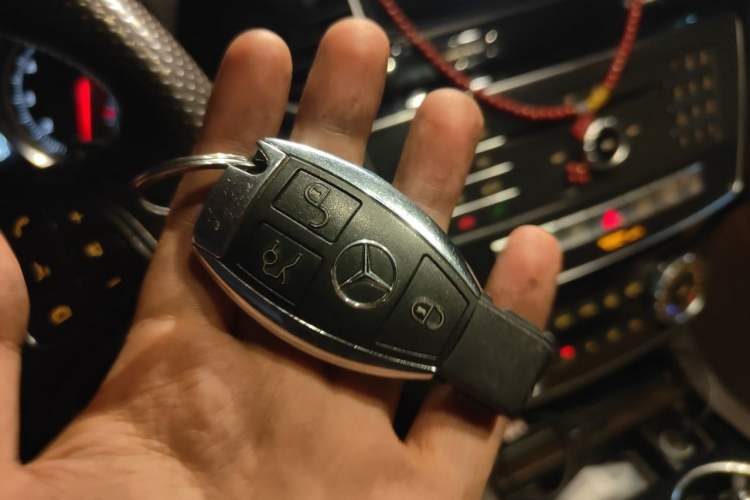 Used Mercedes-Benz GLE 2017 GLE 320 4MATIC Dynamic Model Vehicle Key