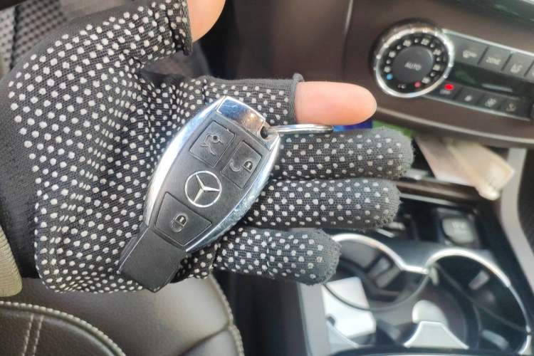 Used Mercedes-Benz GLE 2017 GLE 320 4MATIC Dynamic Model Vehicle Key