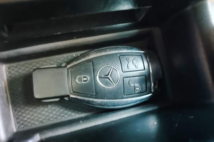 Used Mercedes-Benz GLE 2017 GLE 320 4MATIC Dynamic Model Vehicle Key