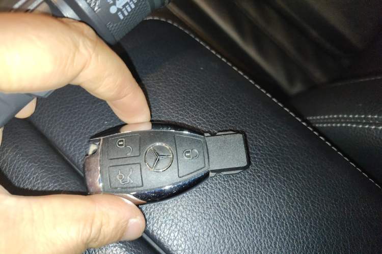 Used Mercedes-Benz GLE 2017 GLE 320 4MATIC Dynamic Model Vehicle Key