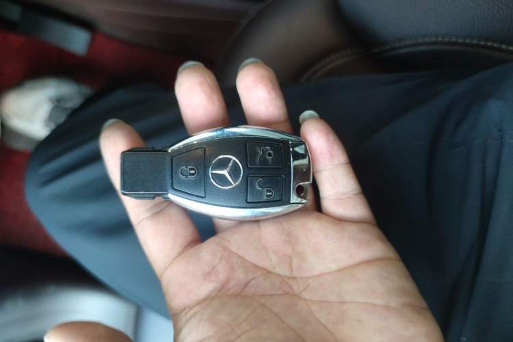 Used Mercedes-Benz GLE 2017 GLE 320 4MATIC Dynamic Model Vehicle Key