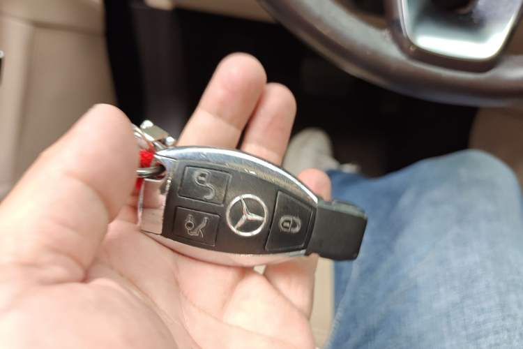 Used Mercedes-Benz GLE 2017 GLE 320 4MATIC Dynamic Model Vehicle Key