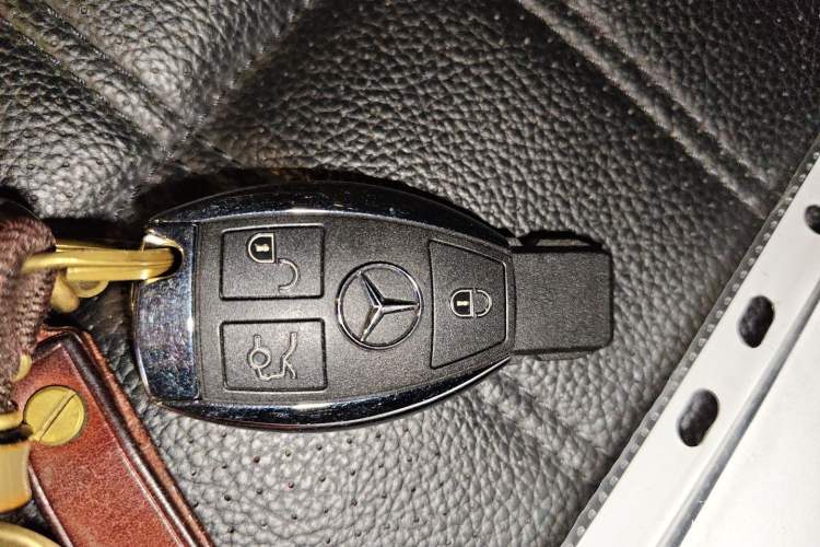 Used Mercedes-Benz GLE 2017 GLE 320 4MATIC Luxury Model Vehicle Key