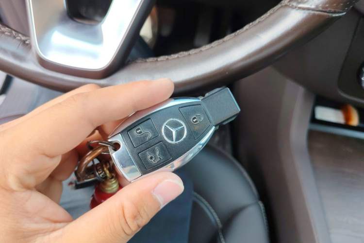 Used Mercedes-Benz GLE 2017 GLE 320 4MATIC Dynamic Model Vehicle Key