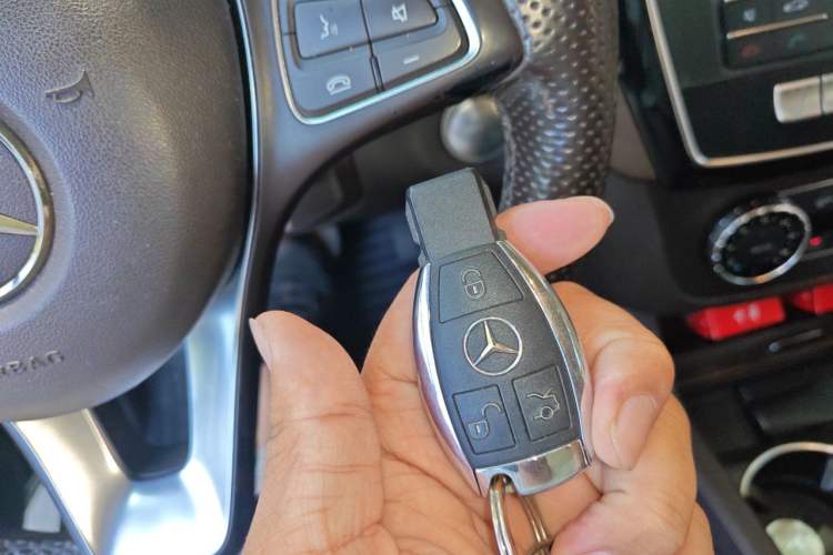 Used Mercedes-Benz GLE 2017 GLE 320 4MATIC Dynamic Model Vehicle Key