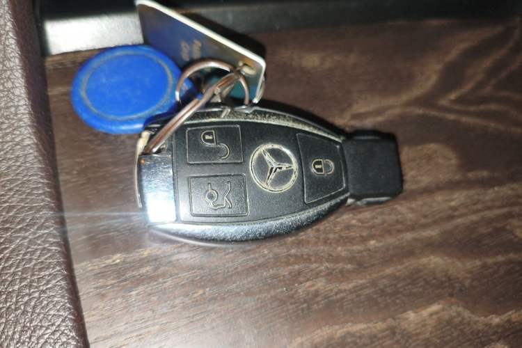 Used Mercedes-Benz GLE 2017 GLE 320 4MATIC Dynamic Model Vehicle Key