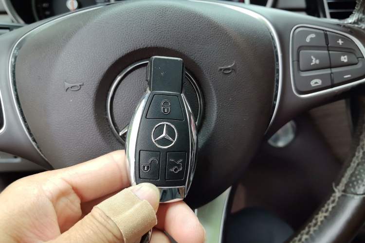 Used Mercedes-Benz GLE 2017 GLE 320 4MATIC Dynamic Model Vehicle Key