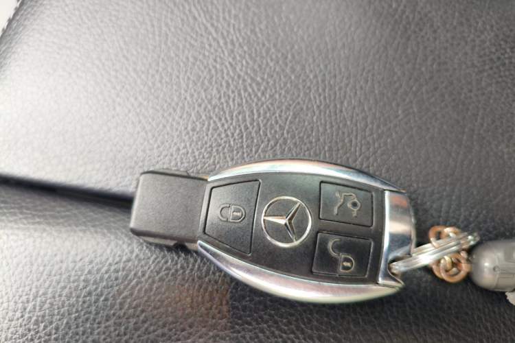Used Mercedes-Benz GLE 2017 GLE 320 4MATIC Dynamic Model Vehicle Key