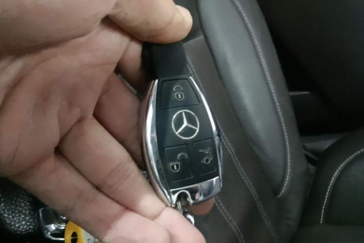 Used Mercedes-Benz GLE 2017 GLE 320 4MATIC Dynamic Model Vehicle Key
