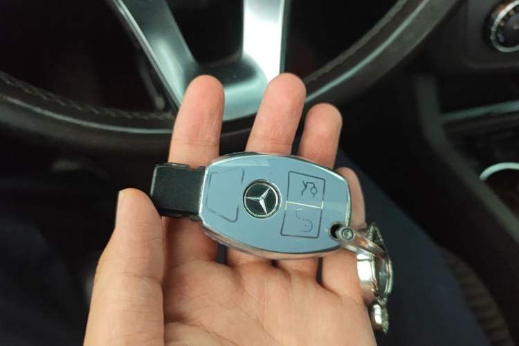 Used Mercedes-Benz GLE 2017 GLE 320 4MATIC Dynamic Model Vehicle Key