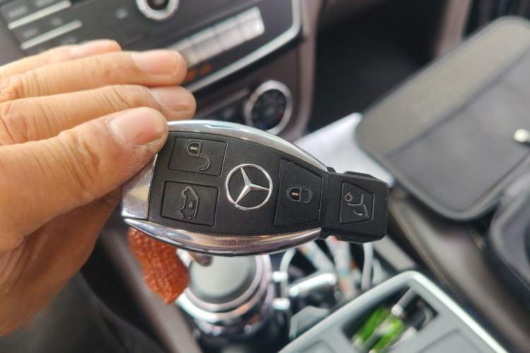 Used Mercedes-Benz GLE 2017 GLE 320 4MATIC Dynamic Model Vehicle Key