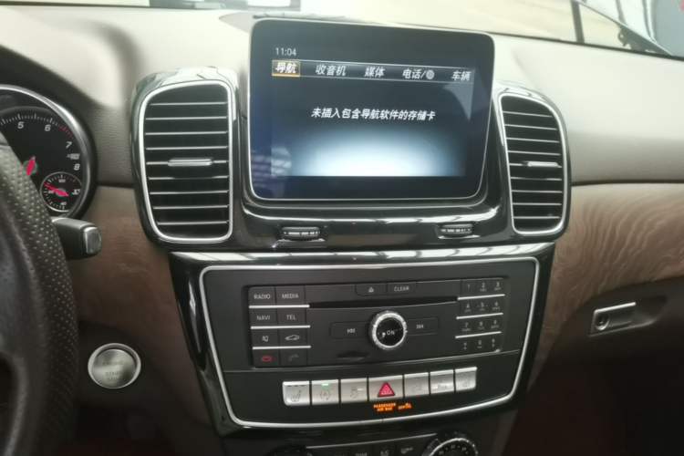 Used Mercedes-Benz GLE 2017 GLE 320 4MATIC Dynamic Model Audio And AC Panel