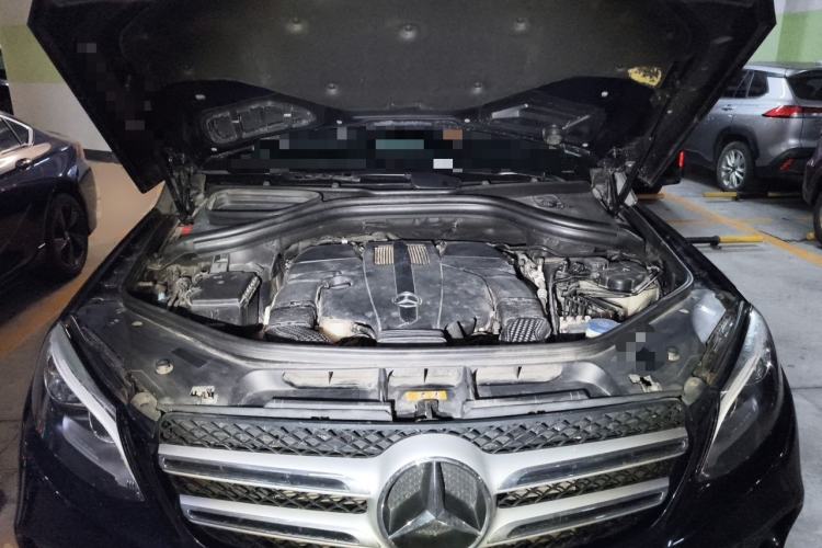 Used Mercedes-Benz GLE 2017 GLE 320 4MATIC Dynamic Model Engine Bay