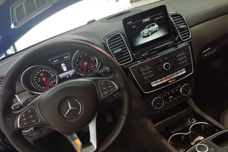 Used Mercedes-Benz GLE 2017 GLE 320 4MATIC Dynamic Model Gear Lever
