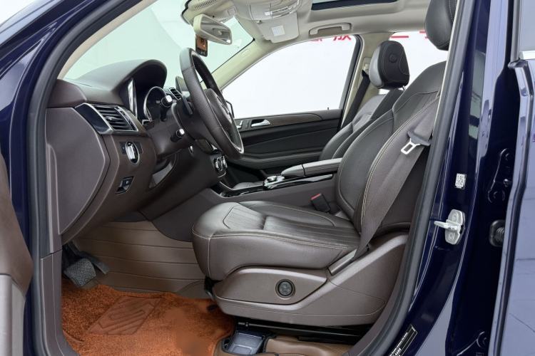 Used Mercedes-Benz GLE 2017 GLE 320 4MATIC Dynamic Model Interior 1