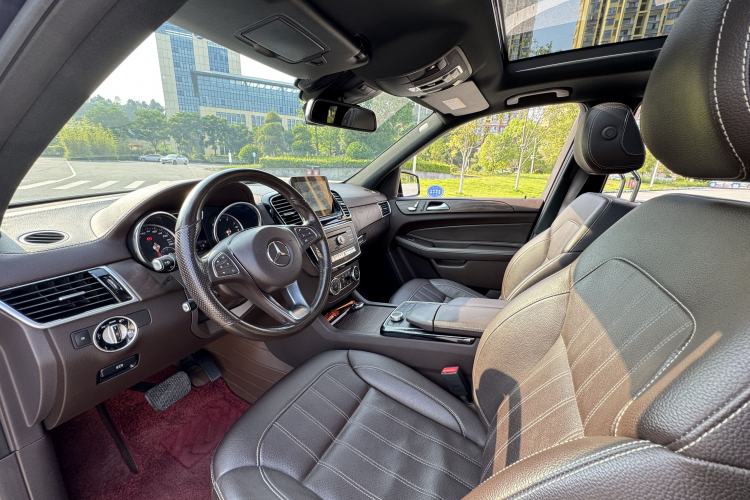 Used Mercedes-Benz GLE 2017 GLE 400 4MATIC Interior 1