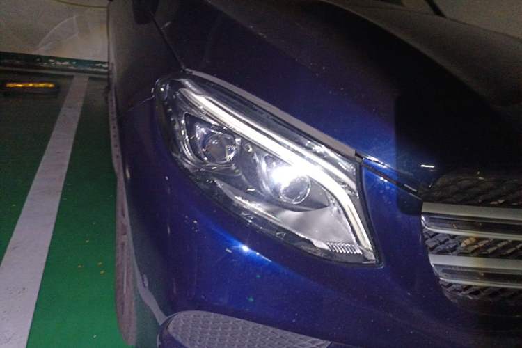 Used Mercedes-Benz GLE 2017 GLE 320 4MATIC Dynamic Model Right Front Headlight
