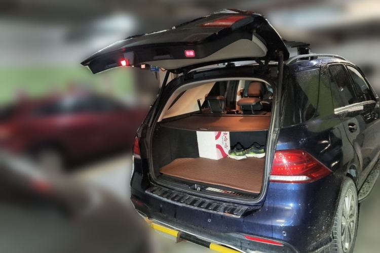 Used Mercedes-Benz GLE 2017 GLE 320 4MATIC Dynamic Model Trunk