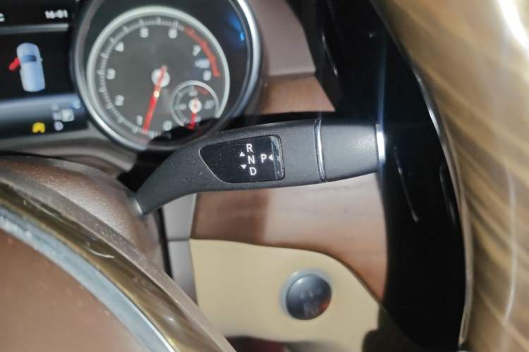 Used Mercedes-Benz GLE 2017 GLE 400 4MATIC Gear Lever