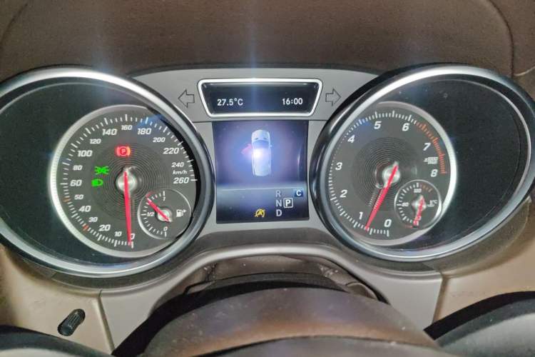 Used Mercedes-Benz GLE 2017 GLE 400 4MATIC Instrument Cluster