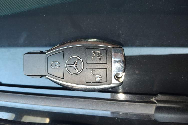 Used Mercedes-Benz GLE 2017 GLE 320 4MATIC Luxury Model Interior 1