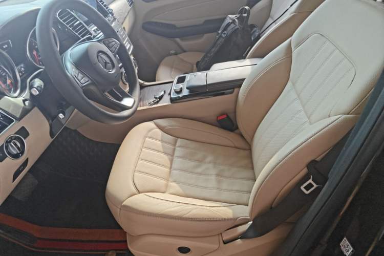 Used Mercedes-Benz GLE 2017 GLE 320 4MATIC Dynamic Model Left Front Seat