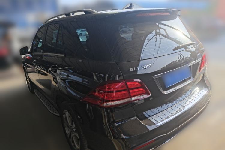 Used Mercedes-Benz GLE 2017 GLE 320 4MATIC Dynamic Model Rear Left 45 Deg
