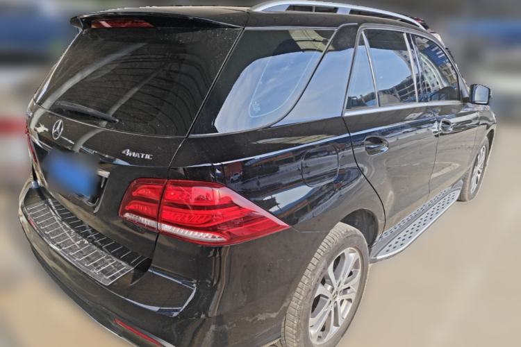 Used Mercedes-Benz GLE 2017 GLE 320 4MATIC Dynamic Model Rear Right 45 Deg