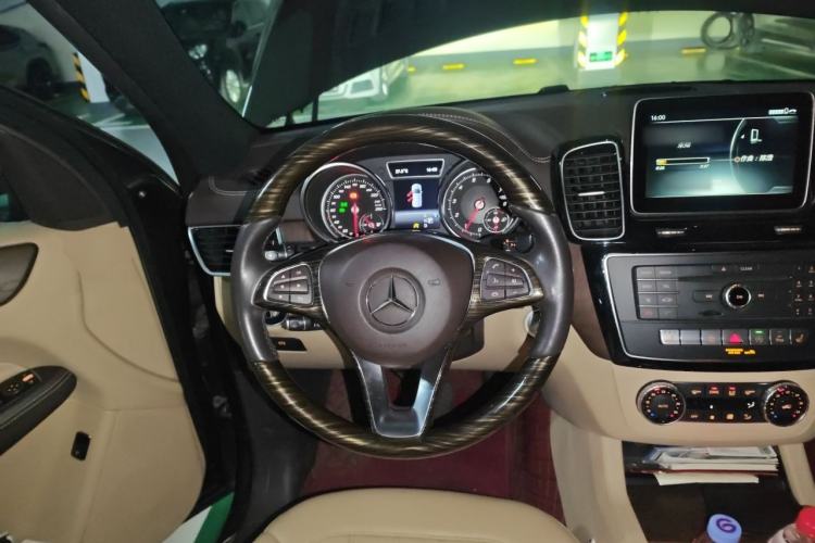 Used Mercedes-Benz GLE 2017 GLE 400 4MATIC Steering Wheel