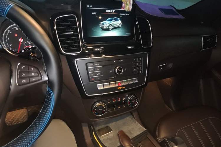 Used Mercedes-Benz GLE 2017 GLE 320 4MATIC Luxury Model Audio And AC Panel