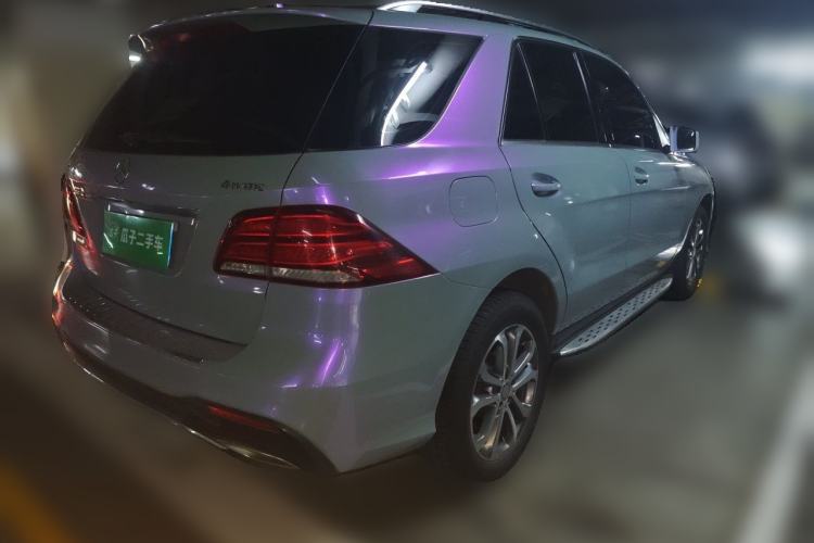 Used Mercedes-Benz GLE 2017 GLE 320 4MATIC Luxury Model Rear Right 45 Deg
