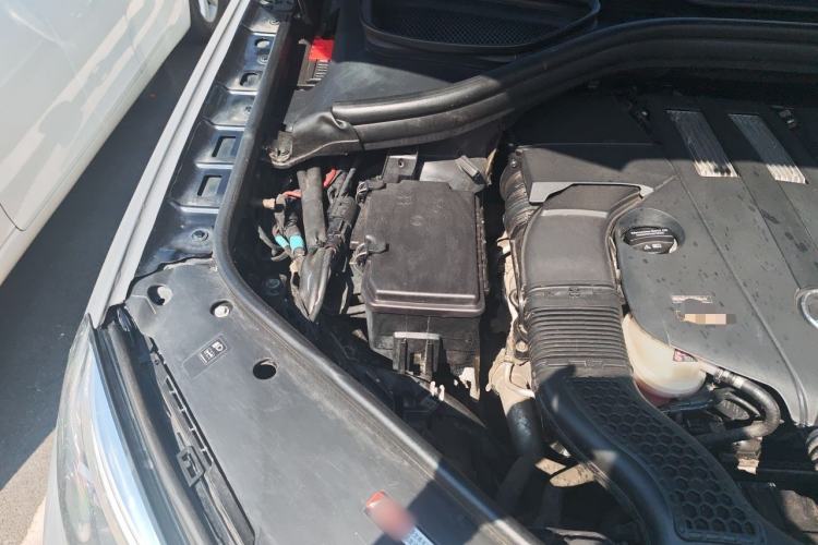 Used Mercedes-Benz GLE  Engine Bay Right