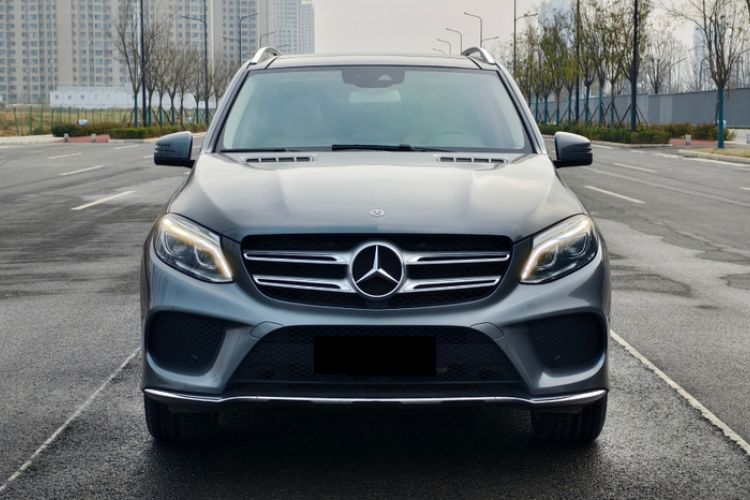 Used Mercedes-Benz GLE 2017 GLE 400 4MATIC Exterior 2