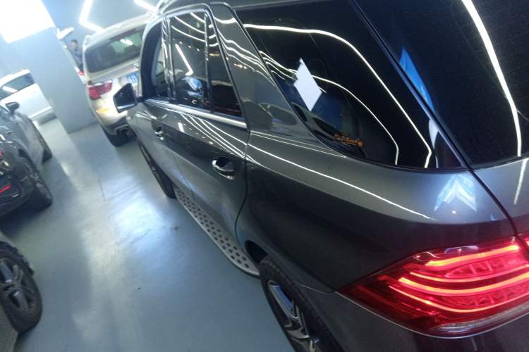Used Mercedes-Benz GLE 2017 GLE 320 4MATIC Dynamic Model Exterior 3
