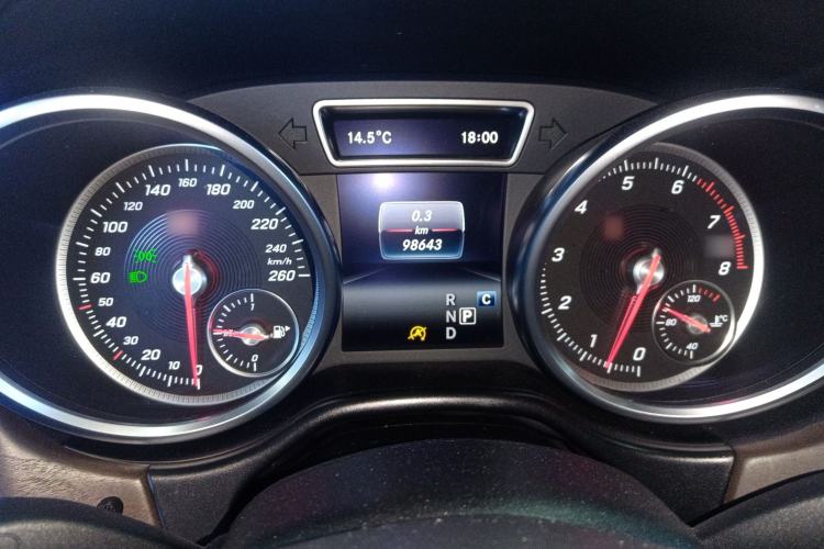 Used Mercedes-Benz GLE 2017 GLE 320 4MATIC Dynamic Model Instrument Cluster