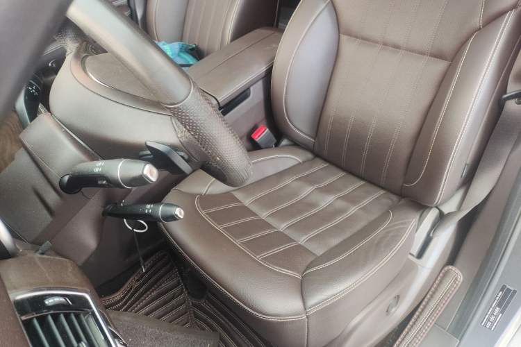 Used Mercedes-Benz GLE 2017 GLE 320 4MATIC Dynamic Model Left Front Seat