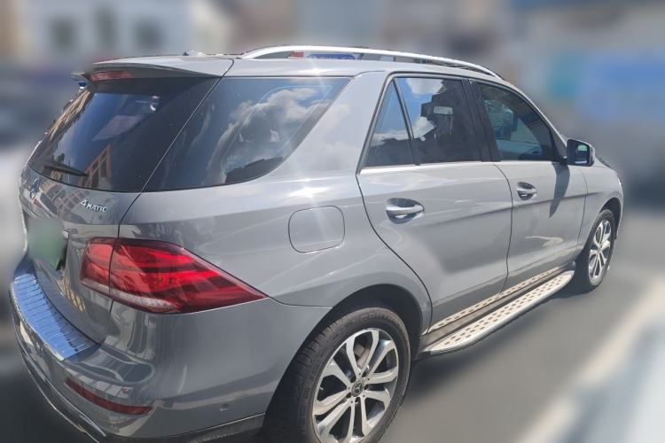 Used Mercedes-Benz GLE  Rear Right 45 Deg