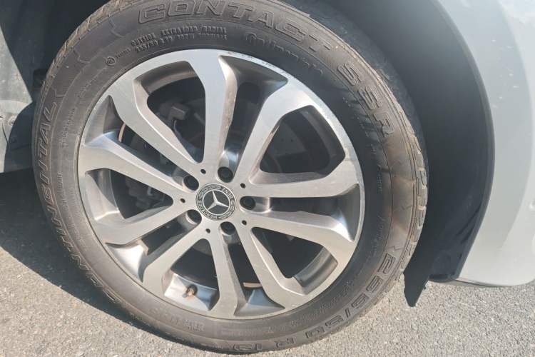 Used Mercedes-Benz GLE  Right Front Wheel Hub