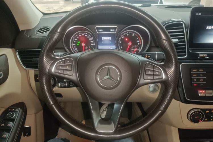 Used Mercedes-Benz GLE 2017 GLE 400 4MATIC Steering Wheel