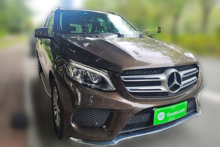 Used Mercedes-Benz GLE 2017 GLE 320 4MATIC Dynamic Model Front Right 45 Deg