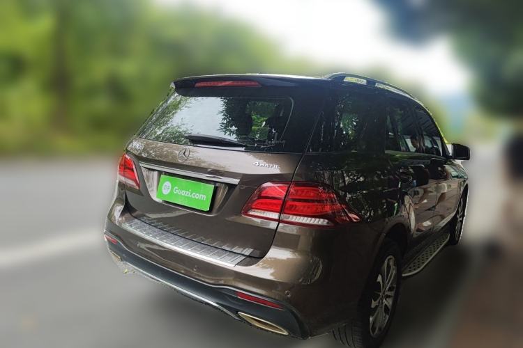 Used Mercedes-Benz GLE 2017 GLE 320 4MATIC Dynamic Model Rear Right 45 Deg