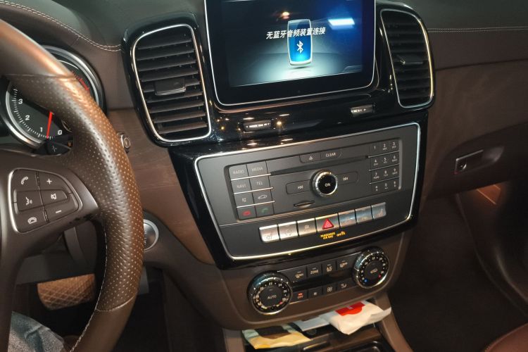 Used Mercedes-Benz GLE 2017 GLE 320 4MATIC Dynamic Model Audio And AC Panel
