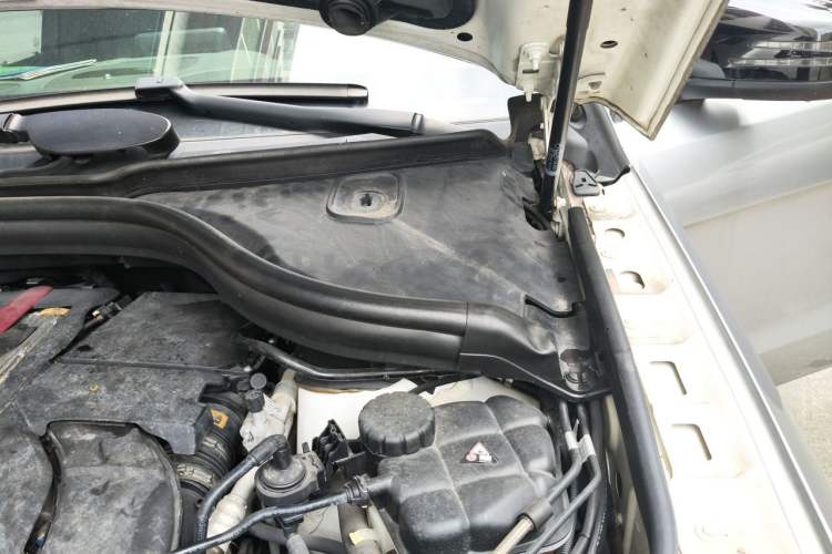 Used Mercedes-Benz GLE 2017 GLE 450 AMG 4MATIC Engine Bay Left