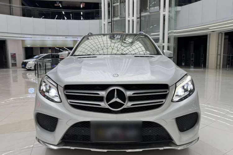 Used Mercedes-Benz GLE 2017 GLE 320 4MATIC Luxury Model Exterior 1